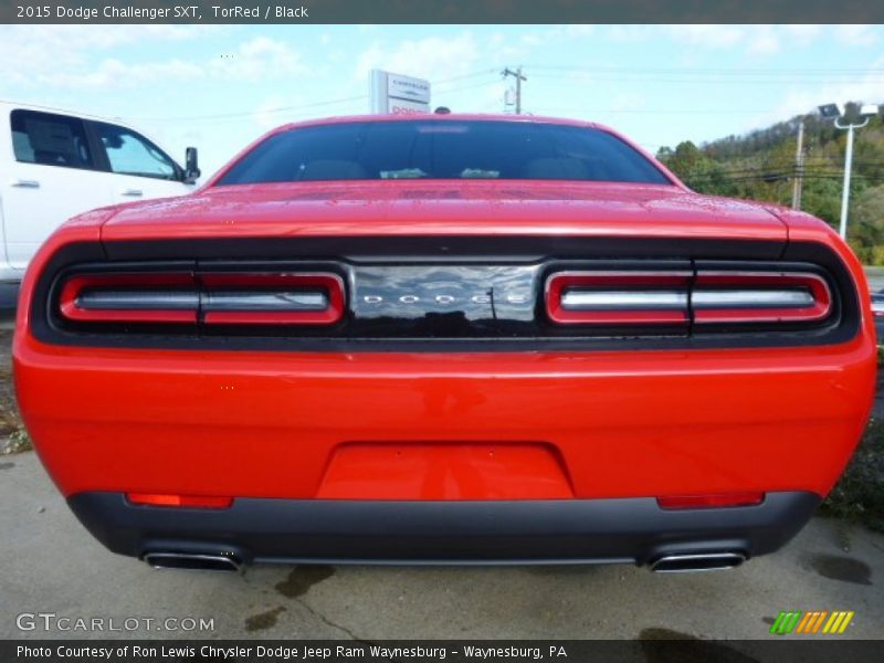 TorRed / Black 2015 Dodge Challenger SXT