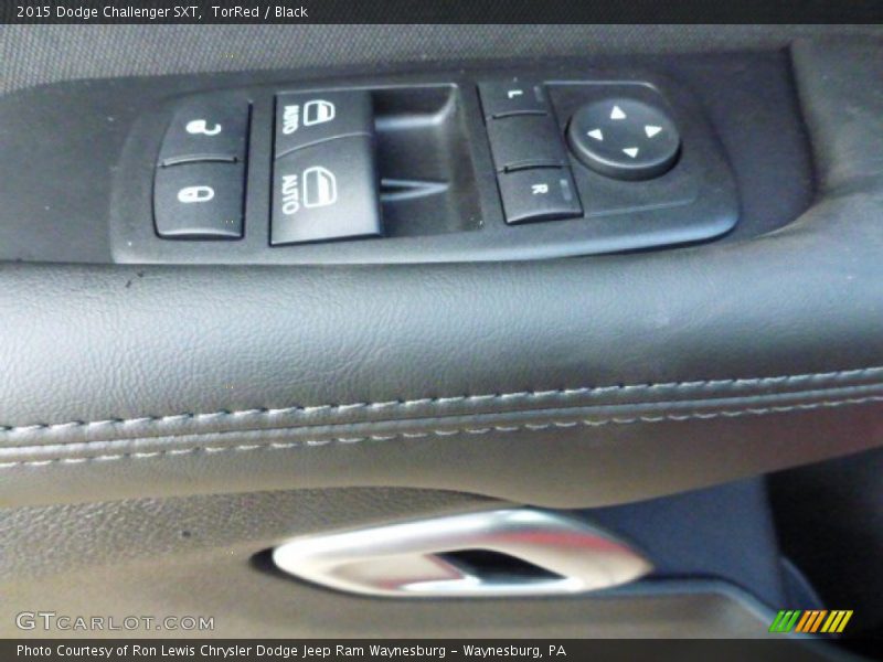TorRed / Black 2015 Dodge Challenger SXT