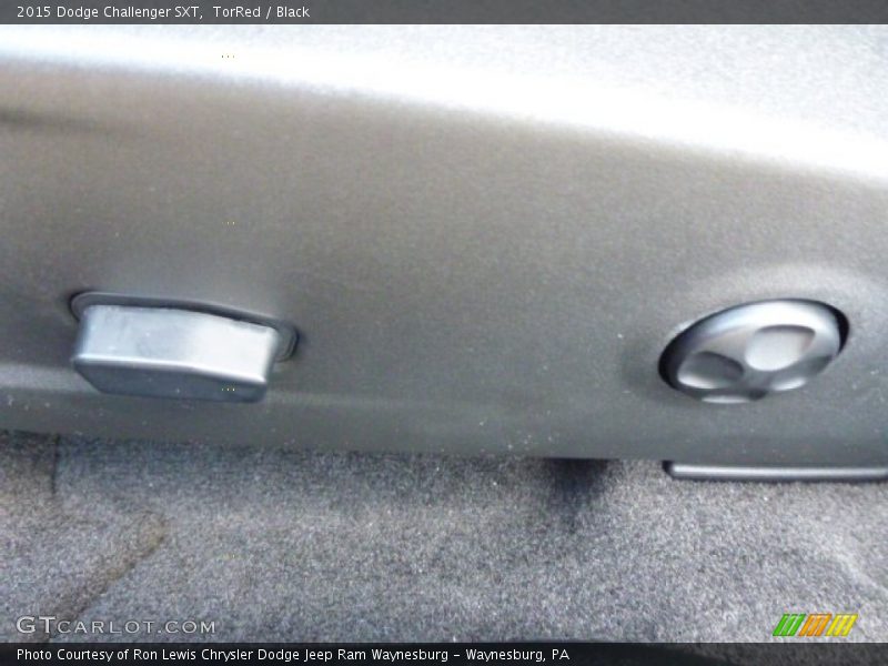TorRed / Black 2015 Dodge Challenger SXT