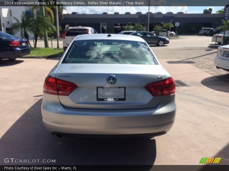 Reflex Silver Metallic / Titan Black 2014 Volkswagen Passat 1.8T Wolfsburg Edition