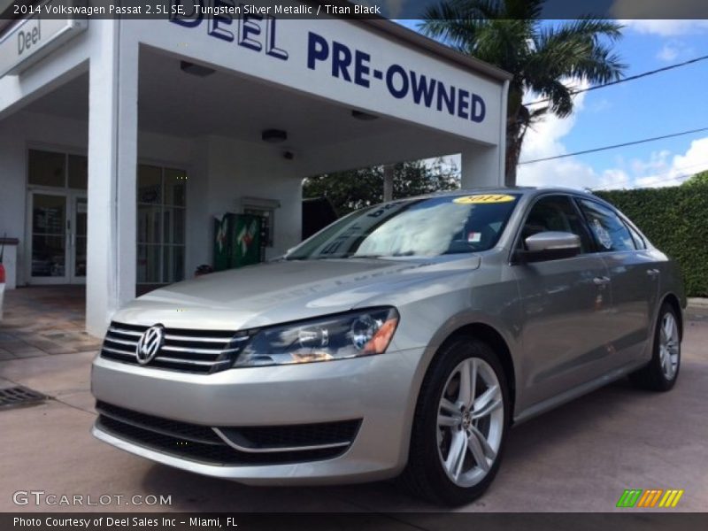 Tungsten Silver Metallic / Titan Black 2014 Volkswagen Passat 2.5L SE