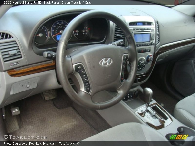 Black Forest Green Metallic / Gray 2010 Hyundai Santa Fe SE
