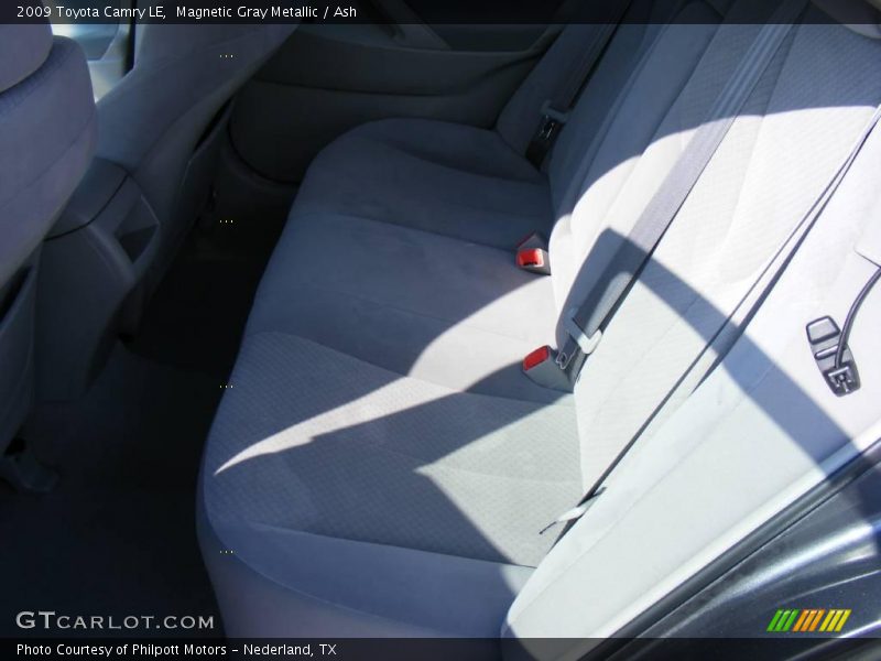 Magnetic Gray Metallic / Ash 2009 Toyota Camry LE