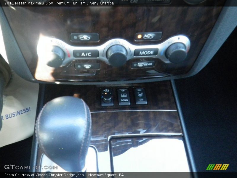 Brilliant Silver / Charcoal 2011 Nissan Maxima 3.5 SV Premium