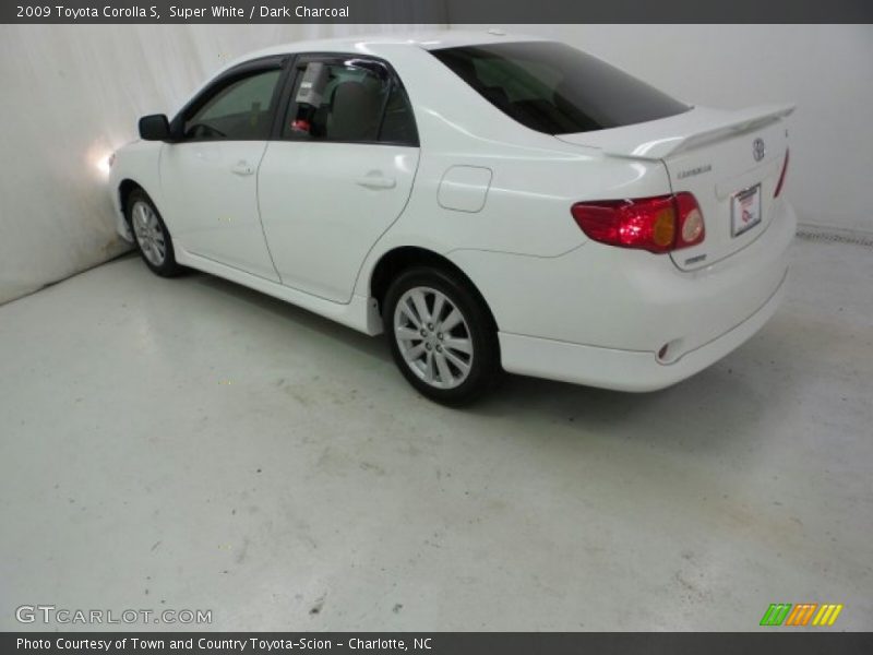 Super White / Dark Charcoal 2009 Toyota Corolla S