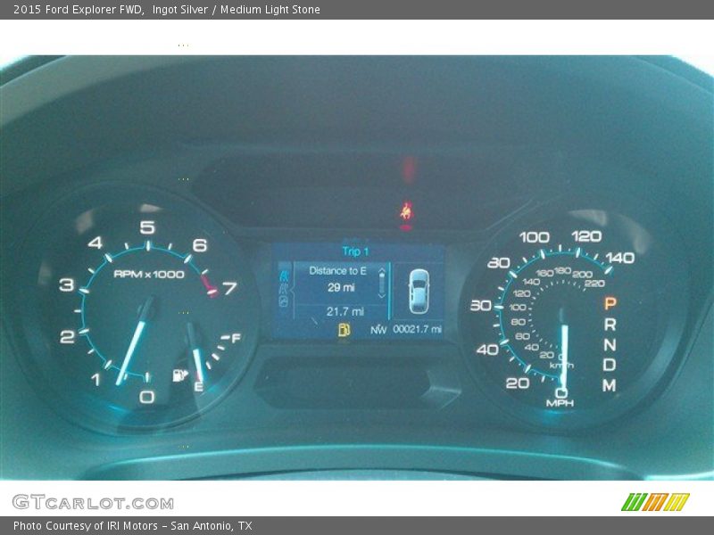 Ingot Silver / Medium Light Stone 2015 Ford Explorer FWD