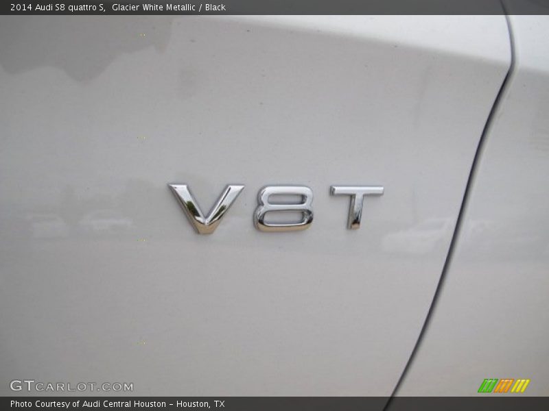Glacier White Metallic / Black 2014 Audi S8 quattro S