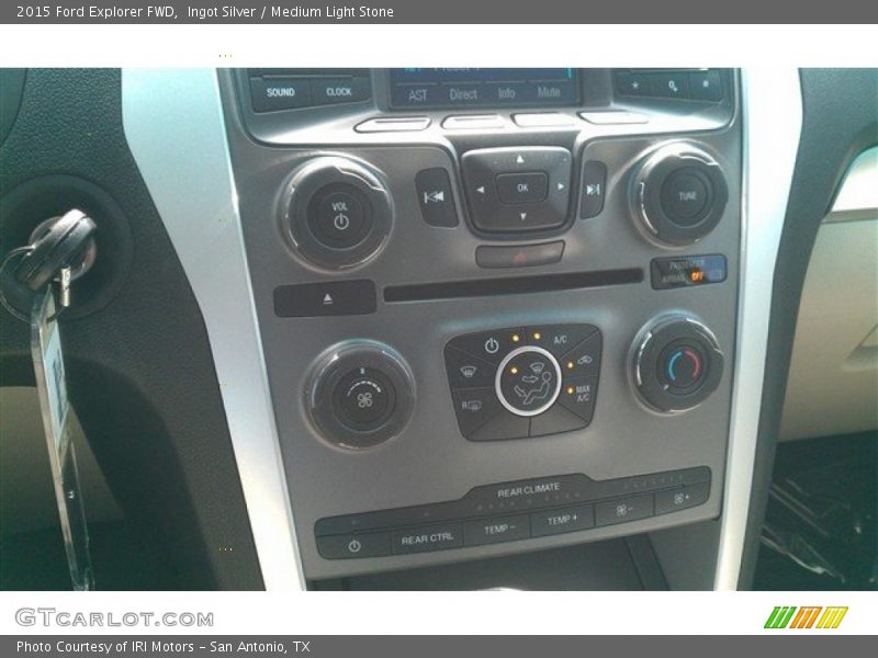 Ingot Silver / Medium Light Stone 2015 Ford Explorer FWD
