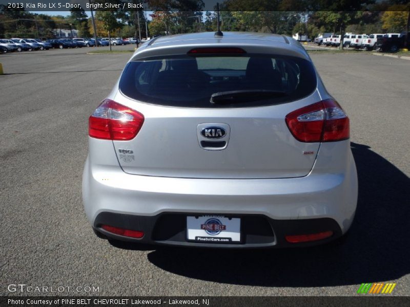 Bright Silver / Black 2013 Kia Rio LX 5-Door