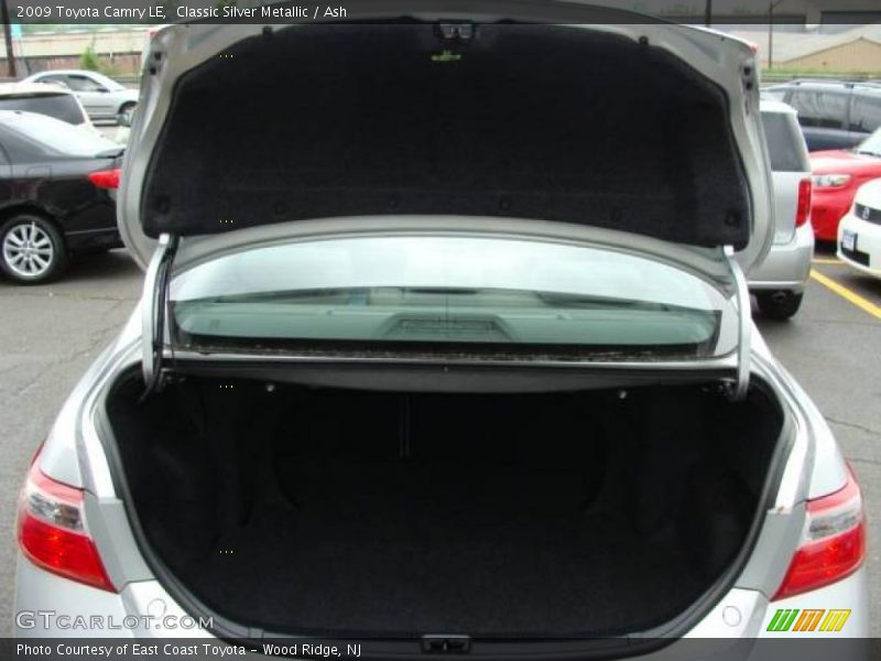 Classic Silver Metallic / Ash 2009 Toyota Camry LE