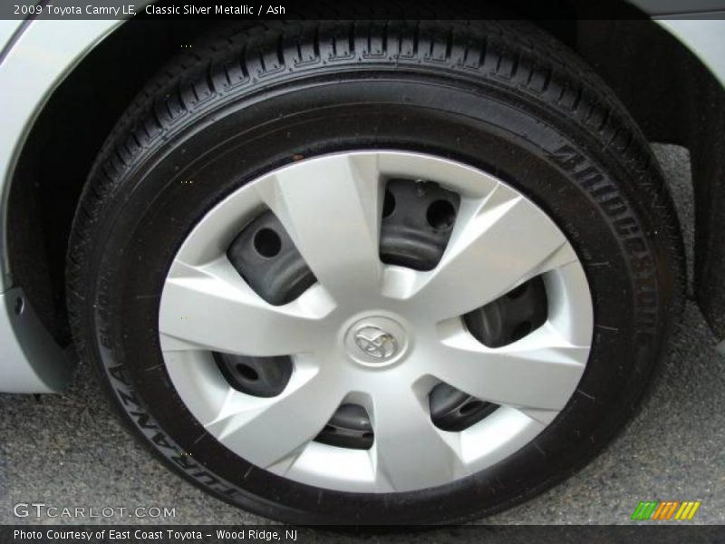 Classic Silver Metallic / Ash 2009 Toyota Camry LE