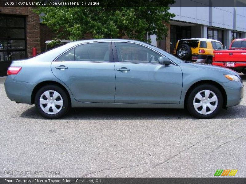 Aloe Green Metallic / Bisque 2009 Toyota Camry LE