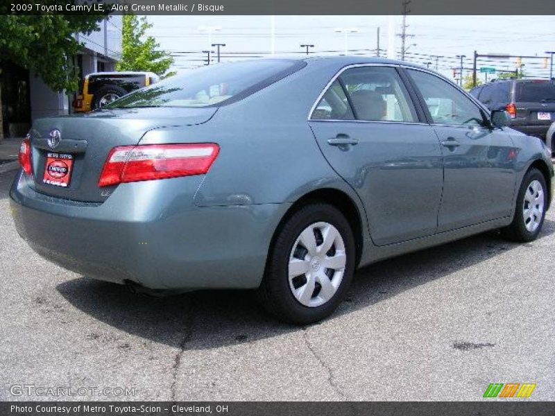 Aloe Green Metallic / Bisque 2009 Toyota Camry LE