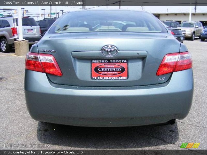 Aloe Green Metallic / Bisque 2009 Toyota Camry LE