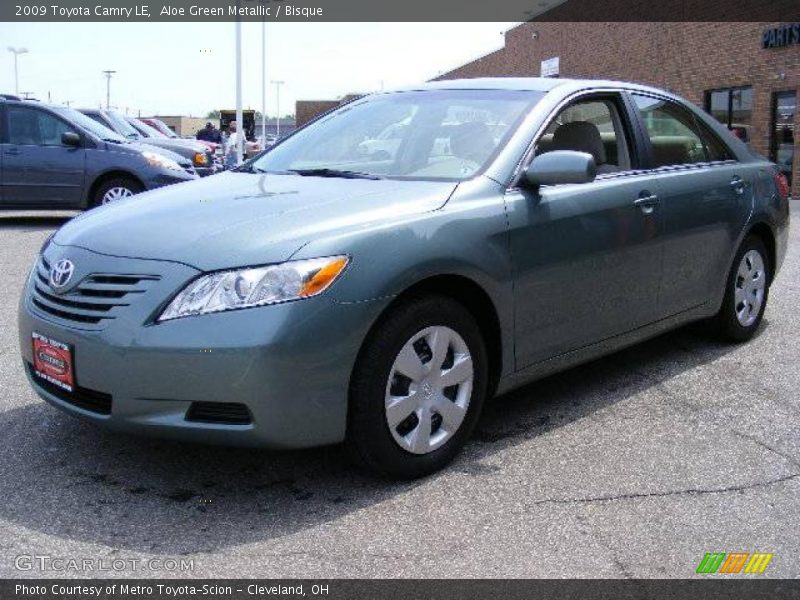 Aloe Green Metallic / Bisque 2009 Toyota Camry LE