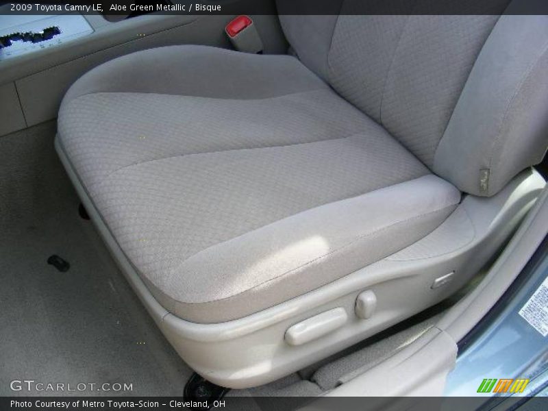 Aloe Green Metallic / Bisque 2009 Toyota Camry LE