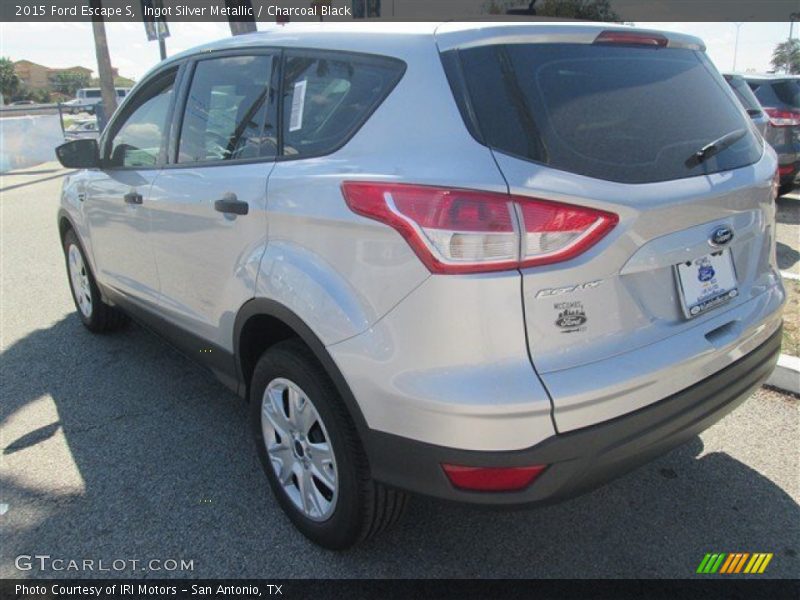 Ingot Silver Metallic / Charcoal Black 2015 Ford Escape S