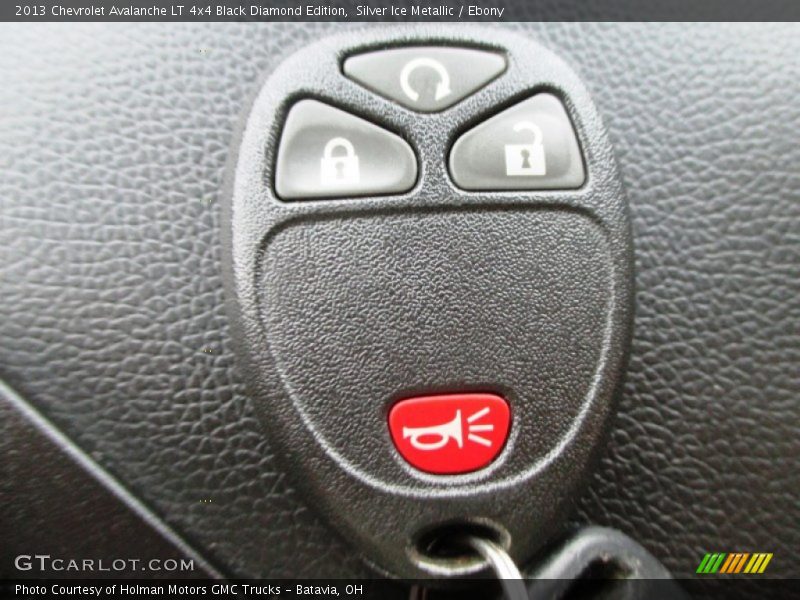 Silver Ice Metallic / Ebony 2013 Chevrolet Avalanche LT 4x4 Black Diamond Edition