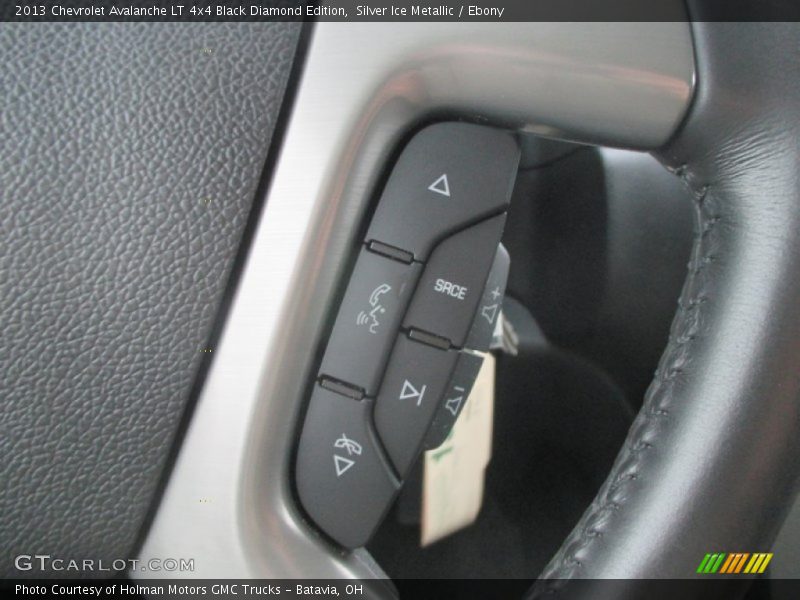 Silver Ice Metallic / Ebony 2013 Chevrolet Avalanche LT 4x4 Black Diamond Edition