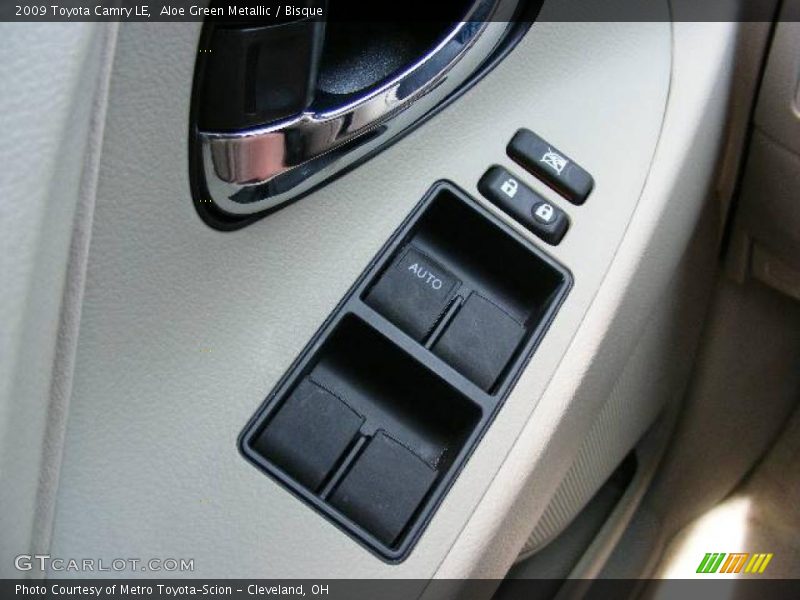 Aloe Green Metallic / Bisque 2009 Toyota Camry LE