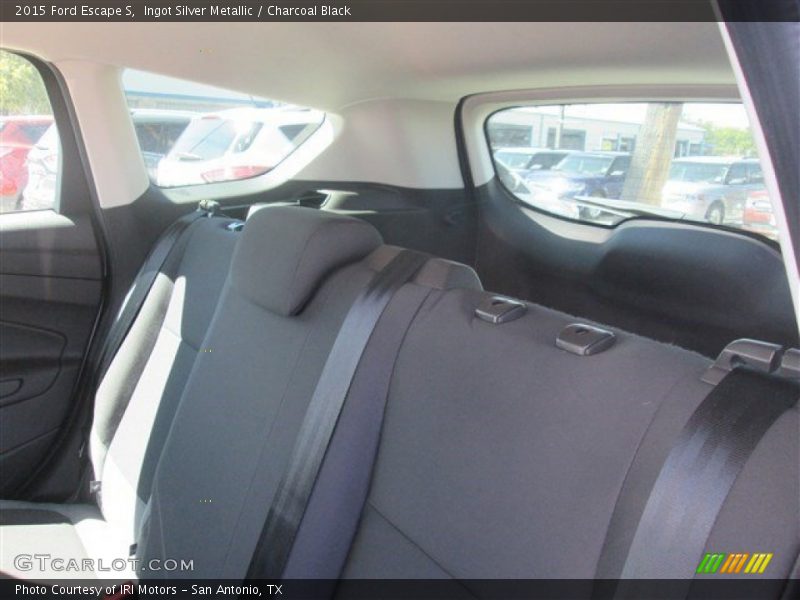 Ingot Silver Metallic / Charcoal Black 2015 Ford Escape S