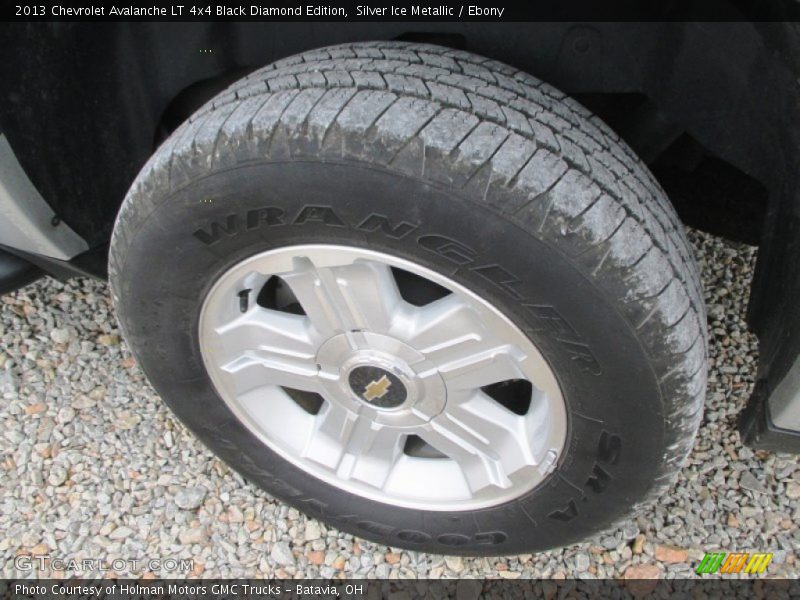 Silver Ice Metallic / Ebony 2013 Chevrolet Avalanche LT 4x4 Black Diamond Edition