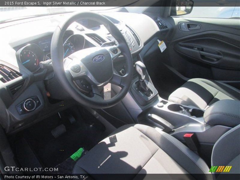 Ingot Silver Metallic / Charcoal Black 2015 Ford Escape S