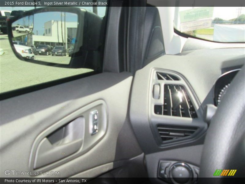 Ingot Silver Metallic / Charcoal Black 2015 Ford Escape S