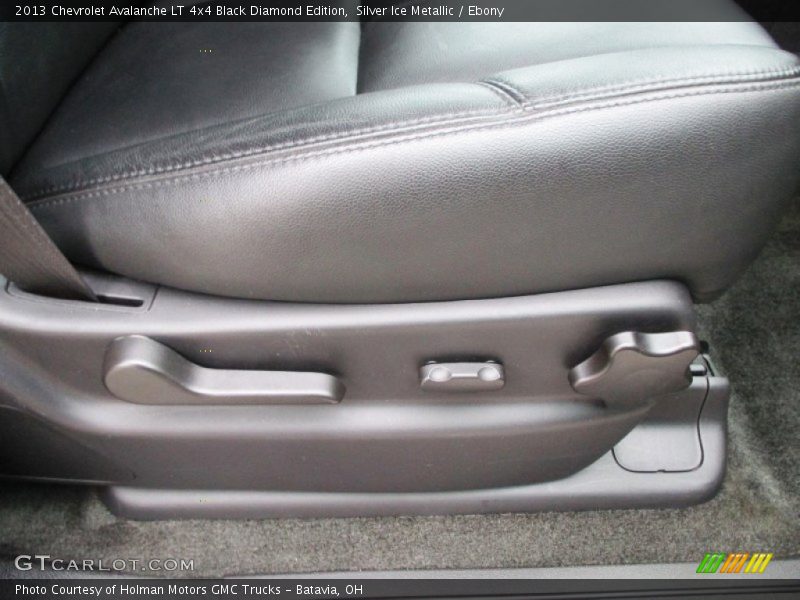 Silver Ice Metallic / Ebony 2013 Chevrolet Avalanche LT 4x4 Black Diamond Edition