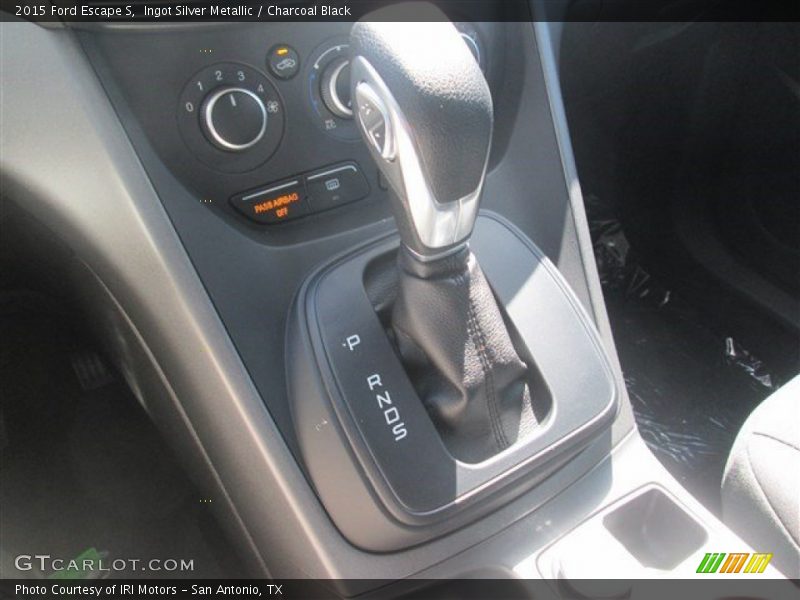 Ingot Silver Metallic / Charcoal Black 2015 Ford Escape S