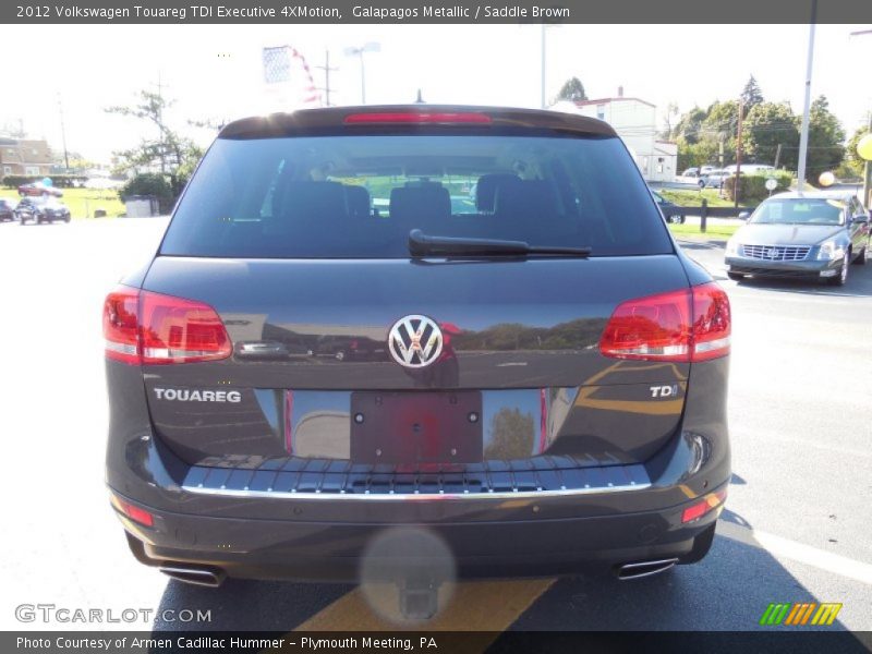 Galapagos Metallic / Saddle Brown 2012 Volkswagen Touareg TDI Executive 4XMotion