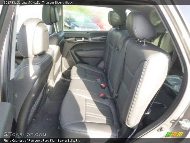 Titanium Silver / Black 2015 Kia Sorento SX AWD