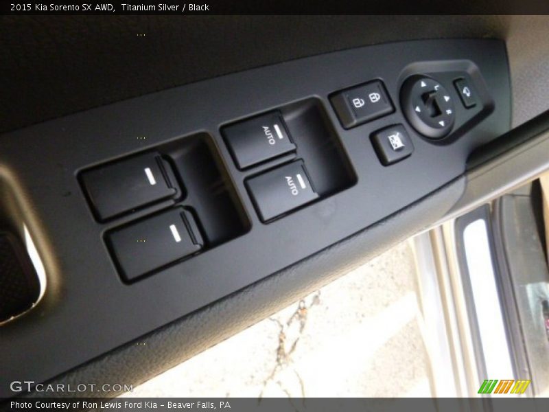 Titanium Silver / Black 2015 Kia Sorento SX AWD