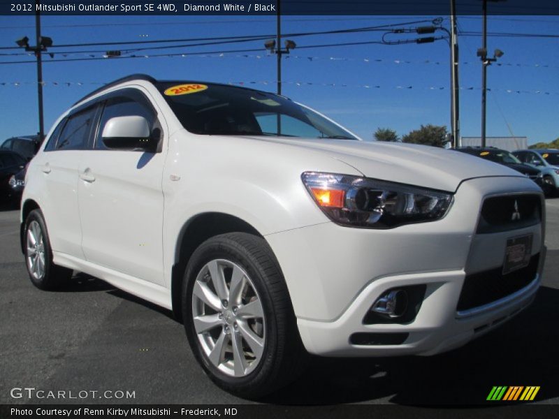 Diamond White / Black 2012 Mitsubishi Outlander Sport SE 4WD
