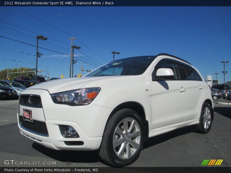 Diamond White / Black 2012 Mitsubishi Outlander Sport SE 4WD