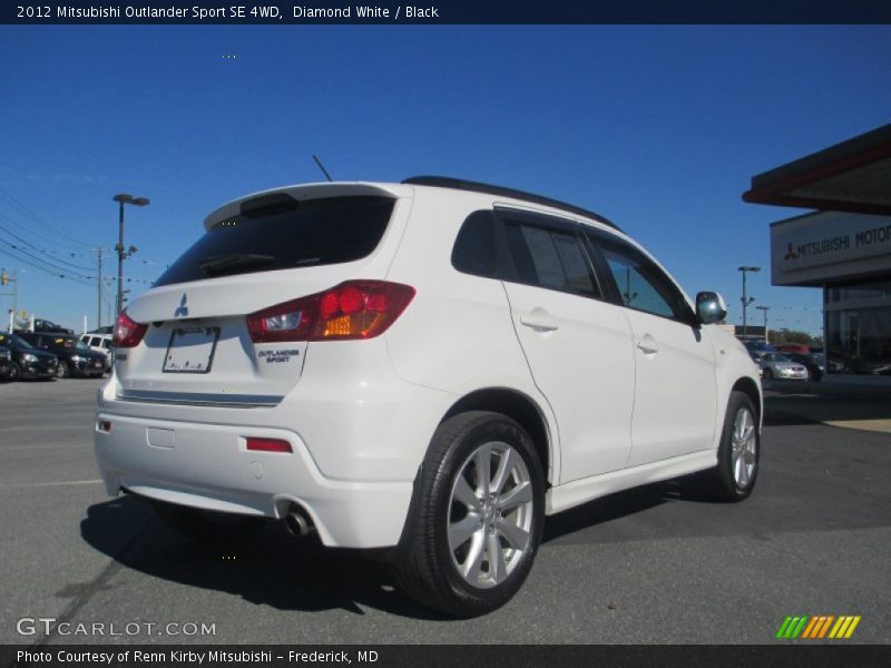 Diamond White / Black 2012 Mitsubishi Outlander Sport SE 4WD