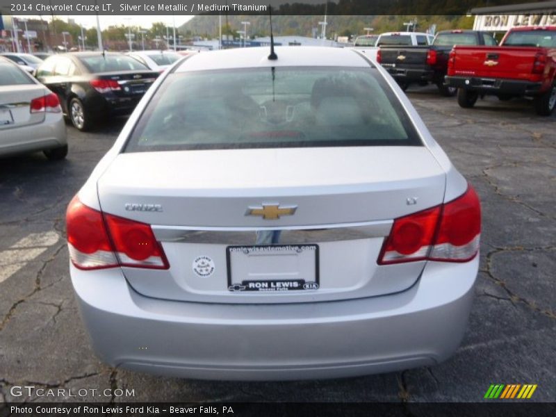 Silver Ice Metallic / Medium Titanium 2014 Chevrolet Cruze LT
