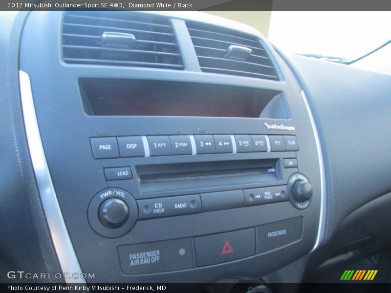 Diamond White / Black 2012 Mitsubishi Outlander Sport SE 4WD
