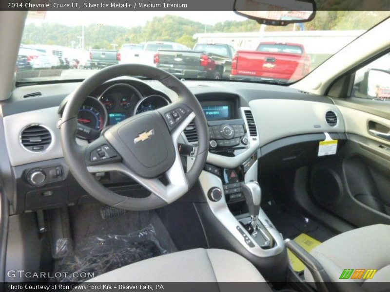 Silver Ice Metallic / Medium Titanium 2014 Chevrolet Cruze LT