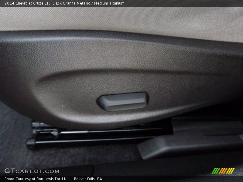 Black Granite Metallic / Medium Titanium 2014 Chevrolet Cruze LT