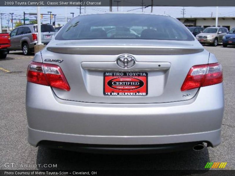 Classic Silver Metallic / Charcoal 2009 Toyota Camry SE