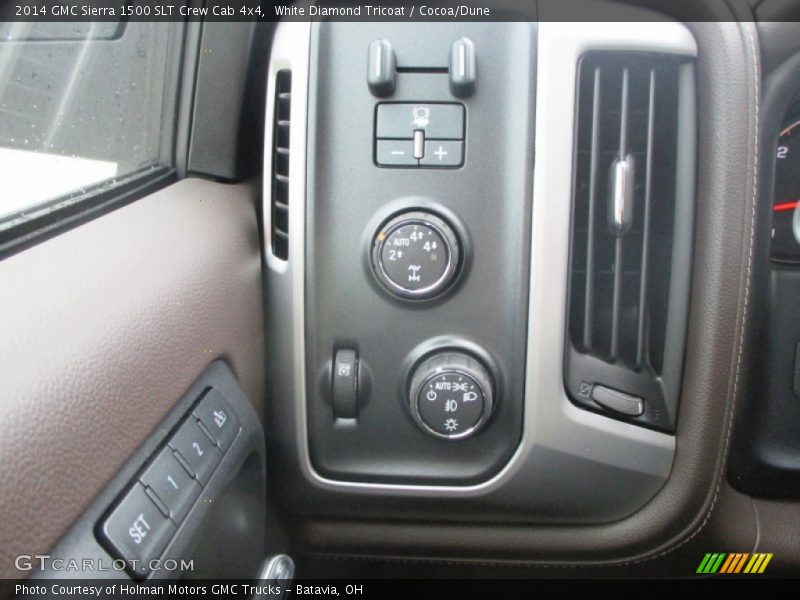 Controls of 2014 Sierra 1500 SLT Crew Cab 4x4