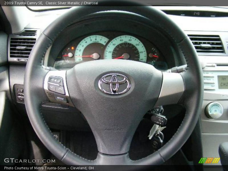 Classic Silver Metallic / Charcoal 2009 Toyota Camry SE