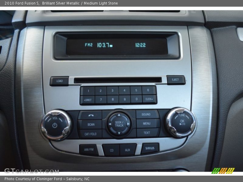 Brilliant Silver Metallic / Medium Light Stone 2010 Ford Fusion S