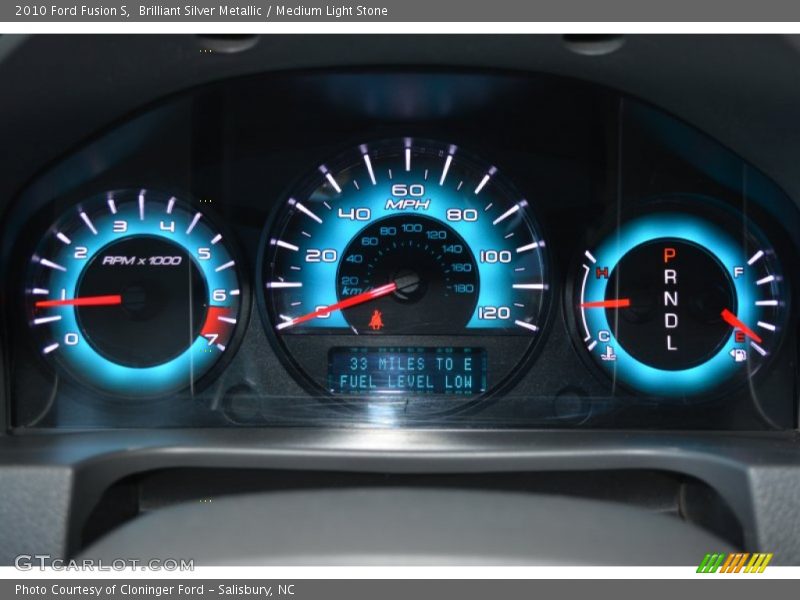 Brilliant Silver Metallic / Medium Light Stone 2010 Ford Fusion S