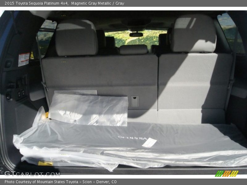  2015 Sequoia Platinum 4x4 Trunk