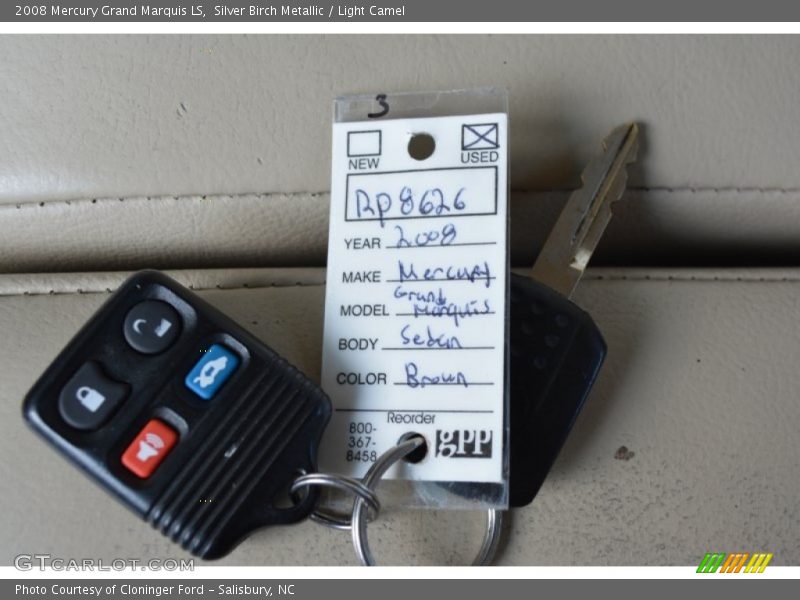 Silver Birch Metallic / Light Camel 2008 Mercury Grand Marquis LS