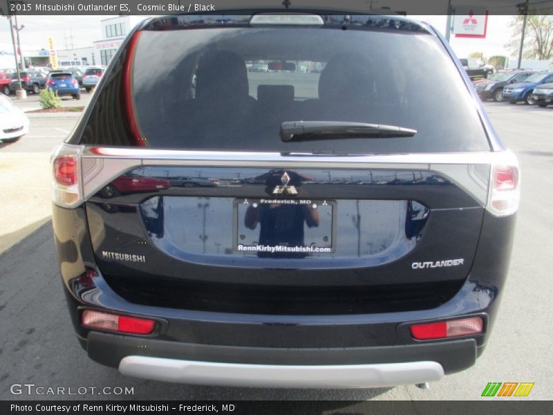 Cosmic Blue / Black 2015 Mitsubishi Outlander ES