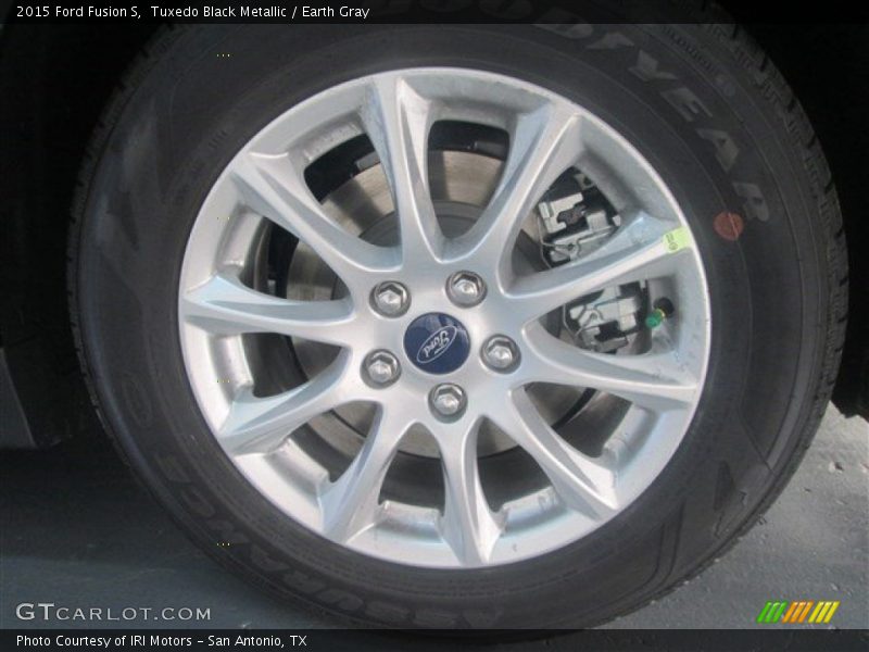  2015 Fusion S Wheel