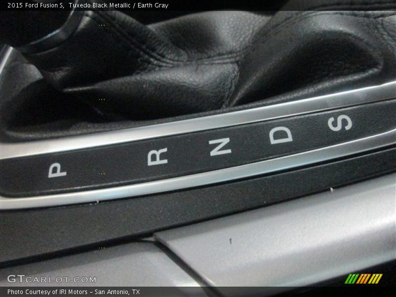 Tuxedo Black Metallic / Earth Gray 2015 Ford Fusion S